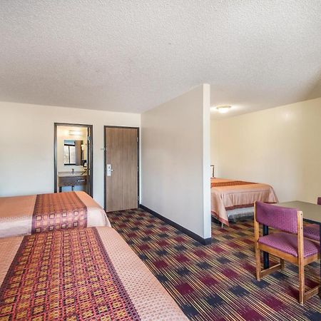 Americas Best Value Inn & Suites Harrisonville Zewnętrze zdjęcie