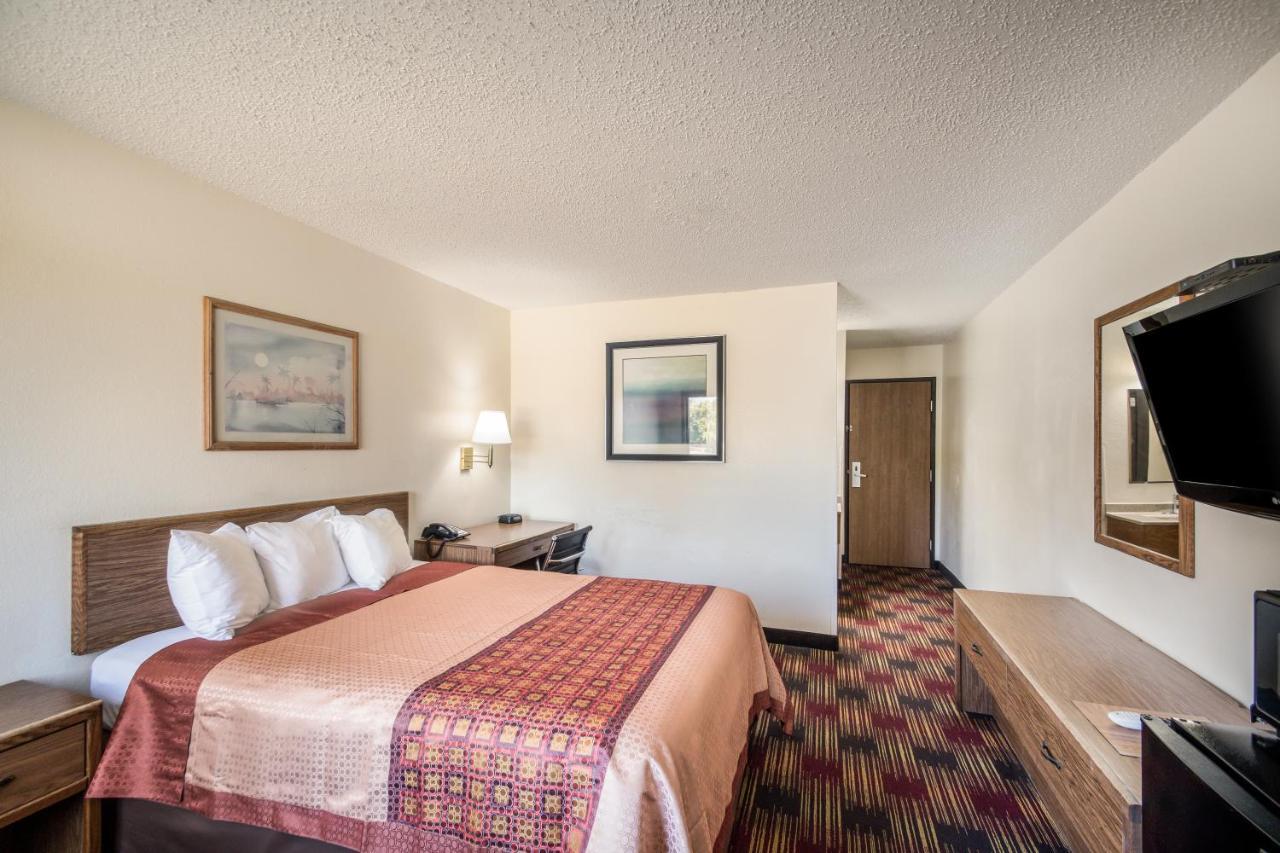 Americas Best Value Inn & Suites Harrisonville Zewnętrze zdjęcie