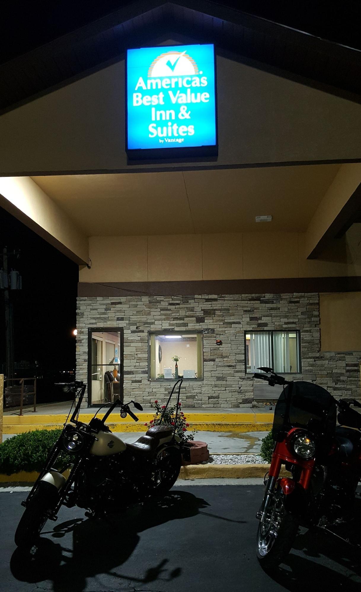 Americas Best Value Inn & Suites Harrisonville Zewnętrze zdjęcie