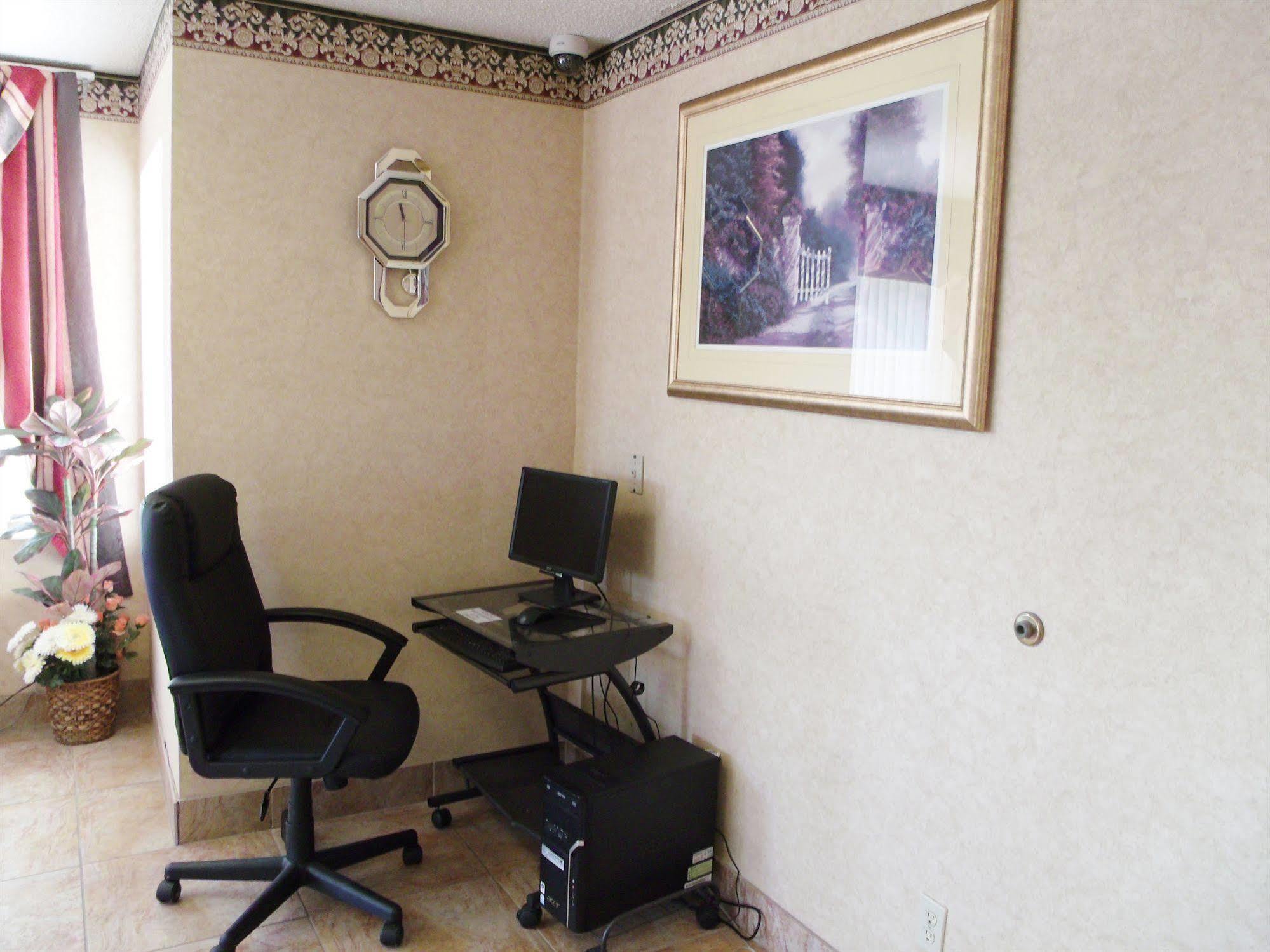 Americas Best Value Inn & Suites Harrisonville Zewnętrze zdjęcie