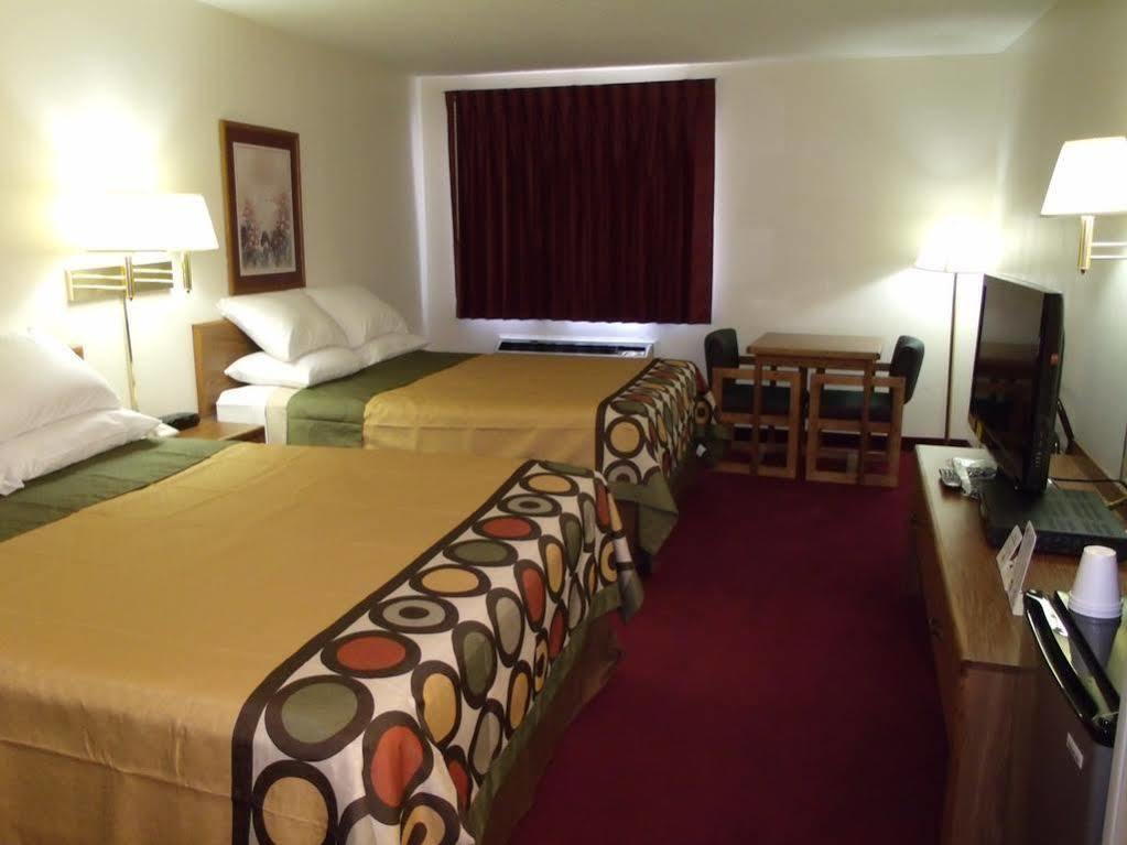 Americas Best Value Inn & Suites Harrisonville Zewnętrze zdjęcie
